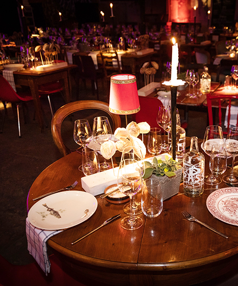 Event Catering von dine&shine am Weihnachtsevent Glamrock in der Giesserei Baden mit 